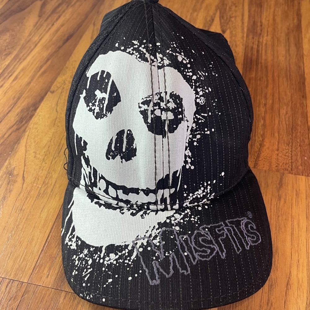 RARE Misfits Band Hat Mens OSFM Black Pinstripe Skull Fiend Club AFlex 2008 Punk